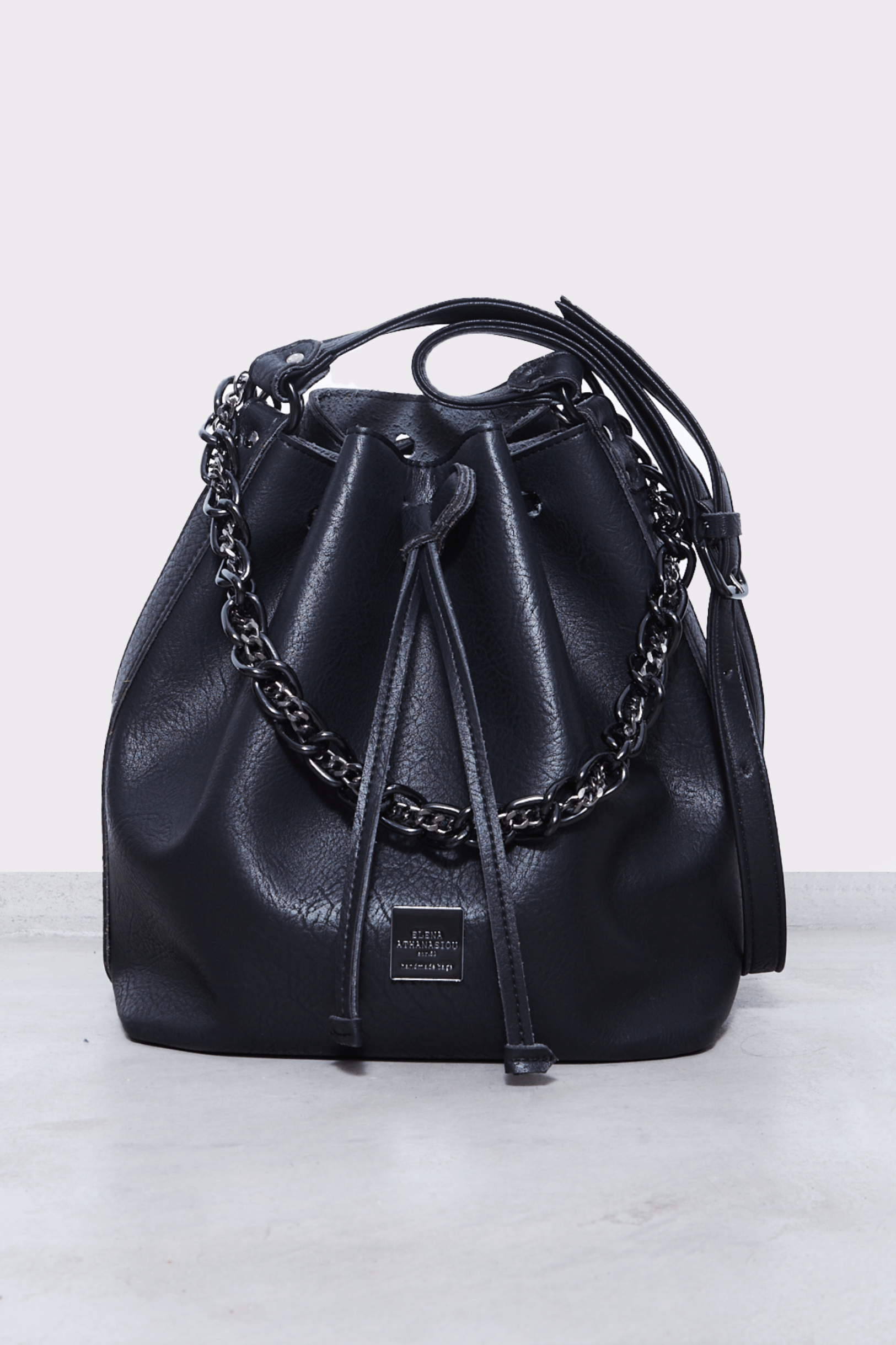RETRO CHAIN POUCH - Black