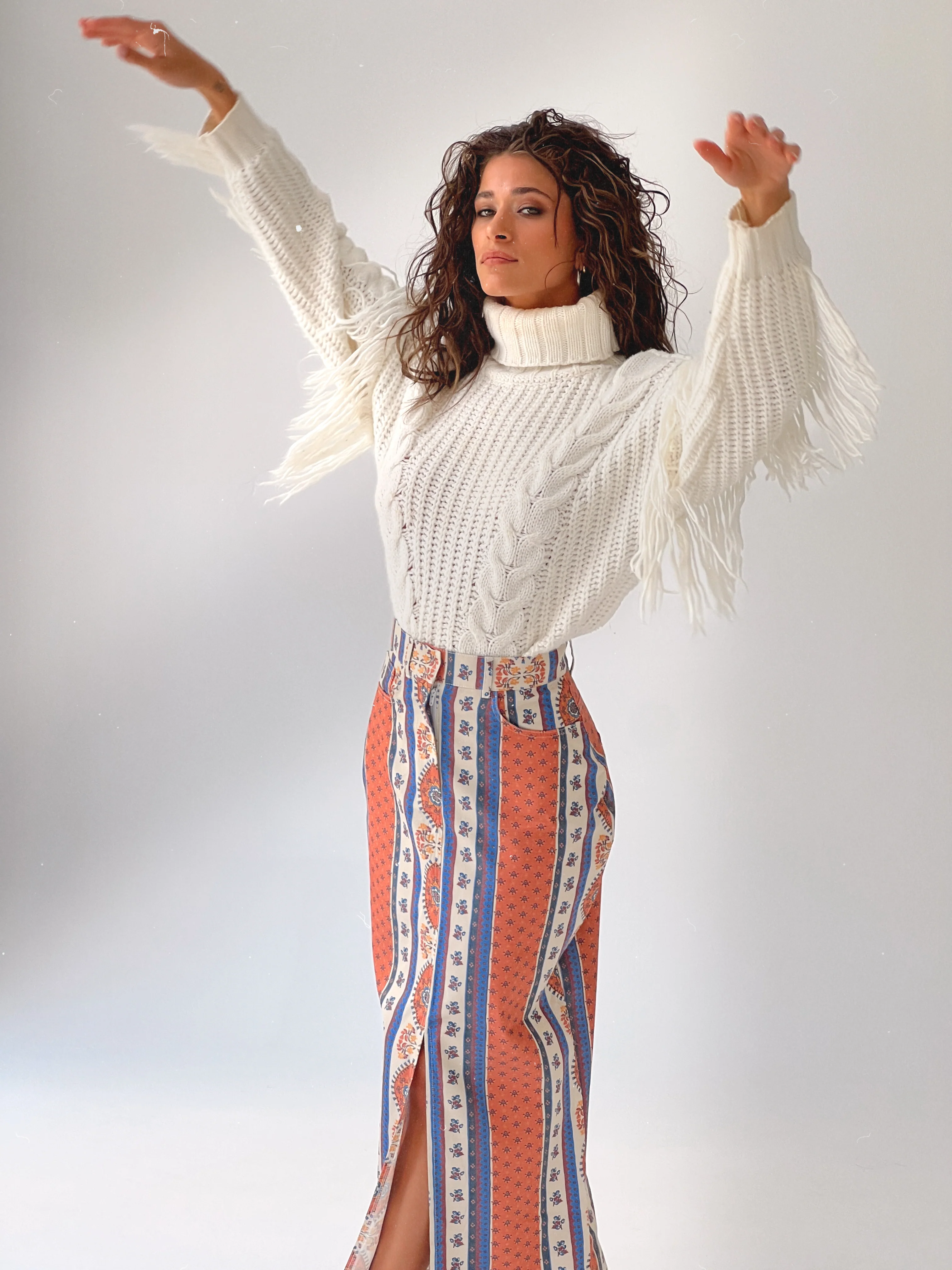 CANDICE SWEATER - White