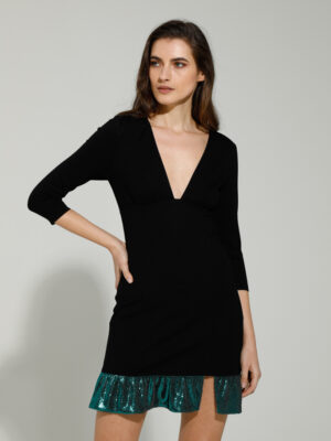 milan-fabric-v-neck-dress-with-sequined-rouches-oc-art (2)