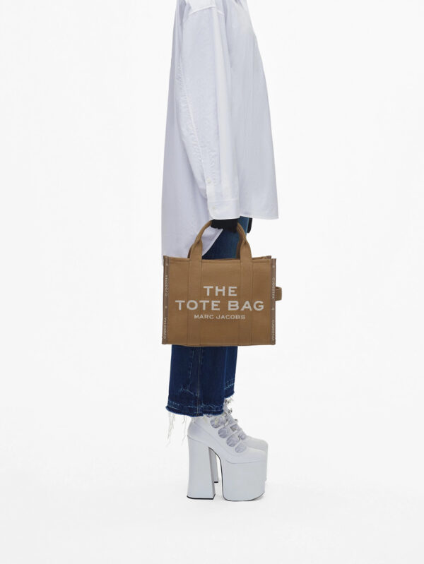 MARC JACOBS - THE JACQUARD MEDIUM TOTE BAG - Camel