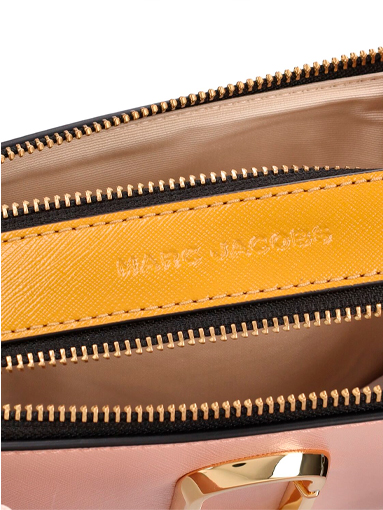 MARC JACOBS - THE SNAPSHOT LOGO PLAQUE CROSSBODY BAG